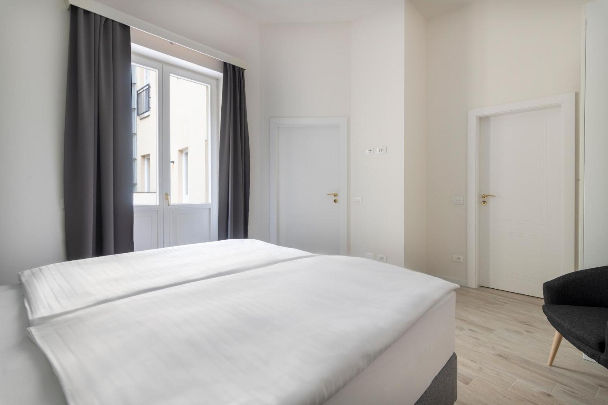 Kinsky Garden Apartments And Suites By Dwellfort Praga Cameră foto