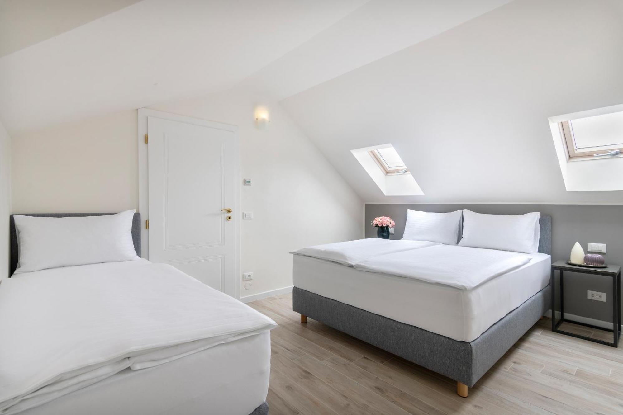 Kinsky Garden Apartments And Suites By Dwellfort Praga Cameră foto