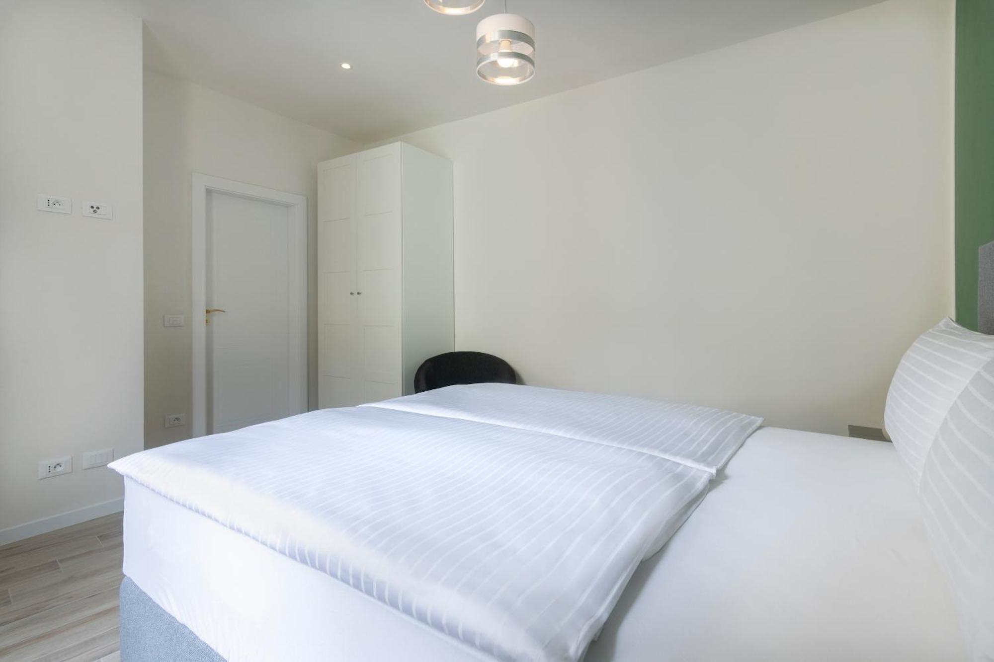 Kinsky Garden Apartments And Suites By Dwellfort Praga Cameră foto