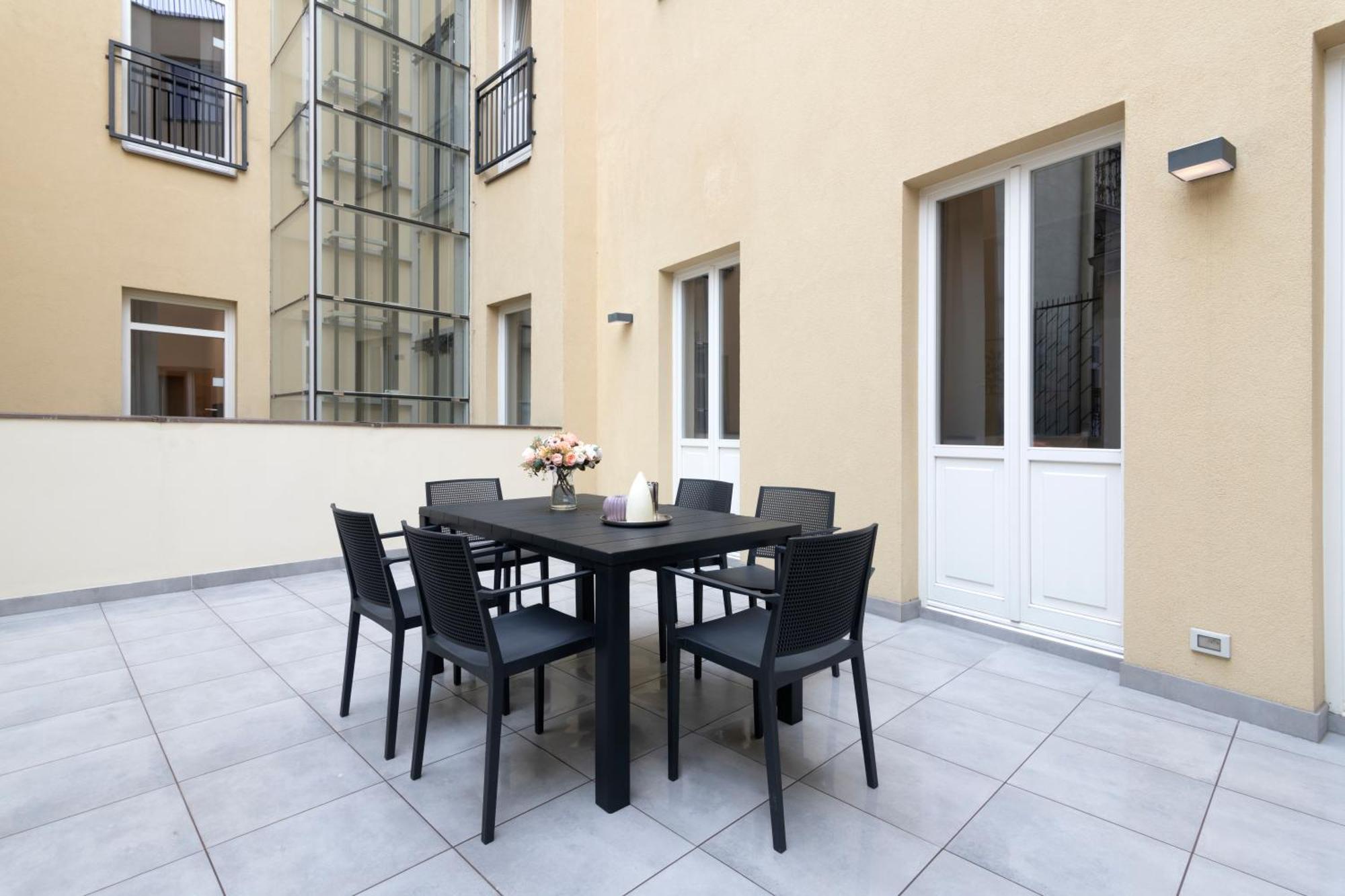 Kinsky Garden Apartments And Suites By Dwellfort Praga Exterior foto